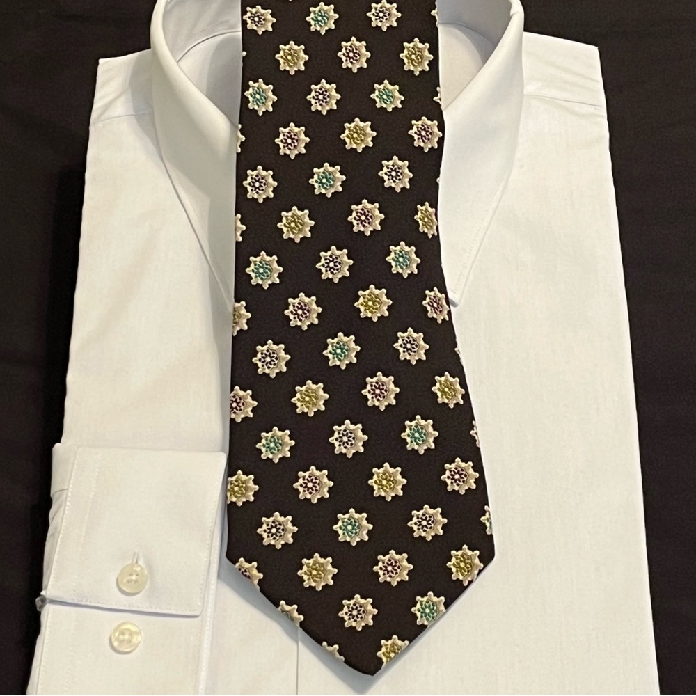 Valentino Cravatte, handmade & in gorgeous condition “ship’s wheel”100% silk